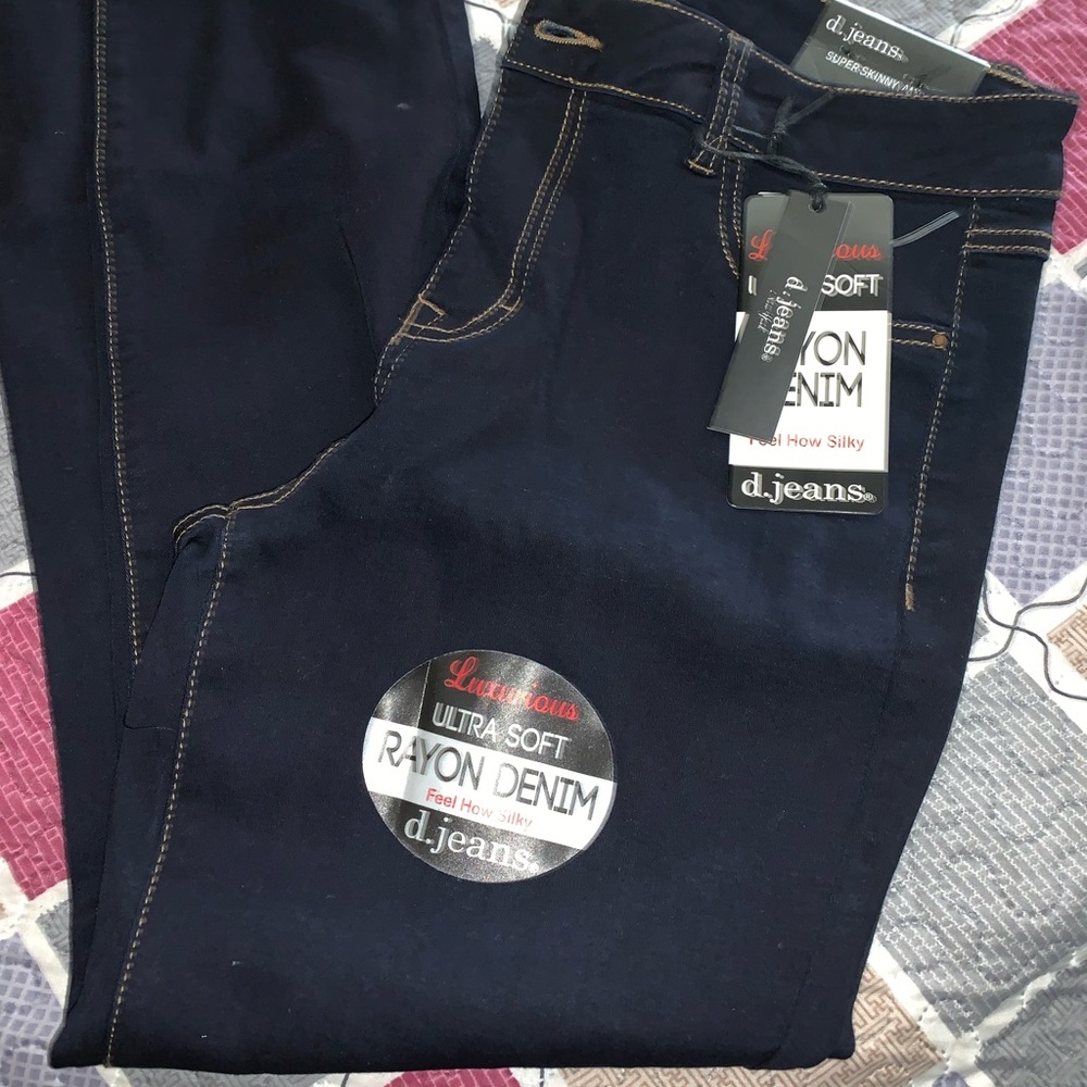 Ladies blue jeans